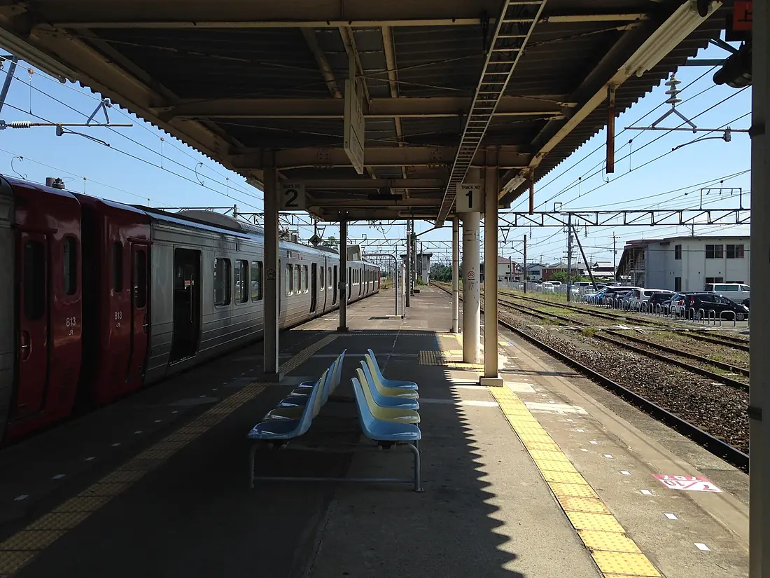Platform of Arao Station (Kagoshima Main Line) 2