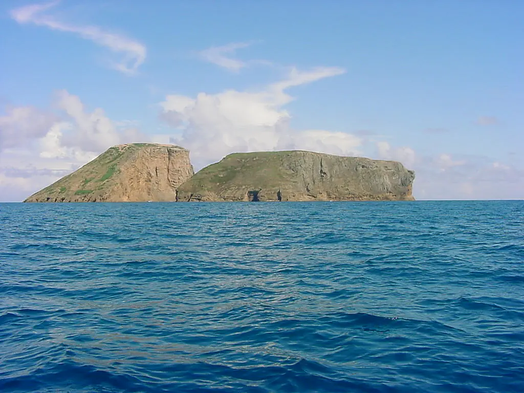 Ilhéus das Cabras, vistos do Mar, ilha Terceira, Açores, 3