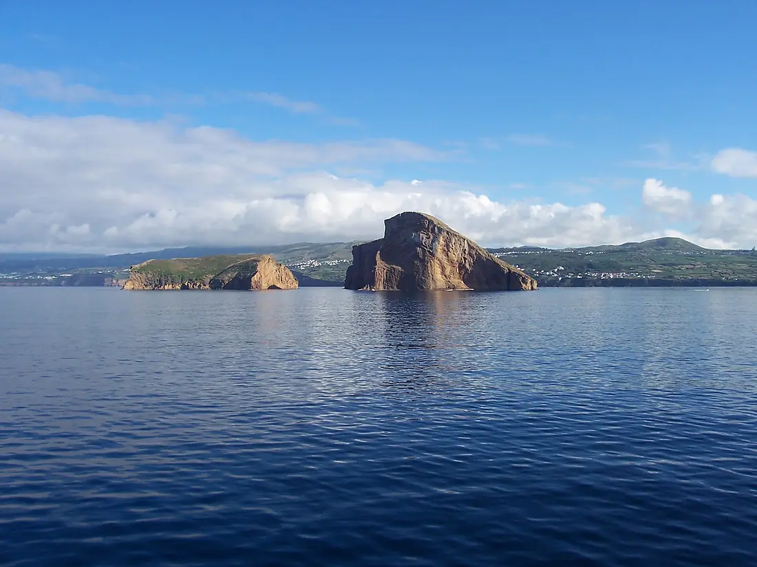 Ilhéus das Cabras, vistos do Mar, ilha Terceira, Açores, 2