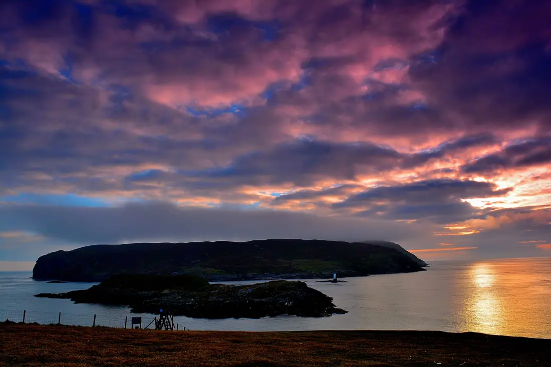 Sunset at The Calf of Man (15388495356)