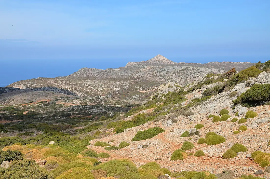 Cape Spatha (ancient Psakon) on the northwest of the peninsula of Rodopou, the northernmost point of Crete, Crete (35070703651)