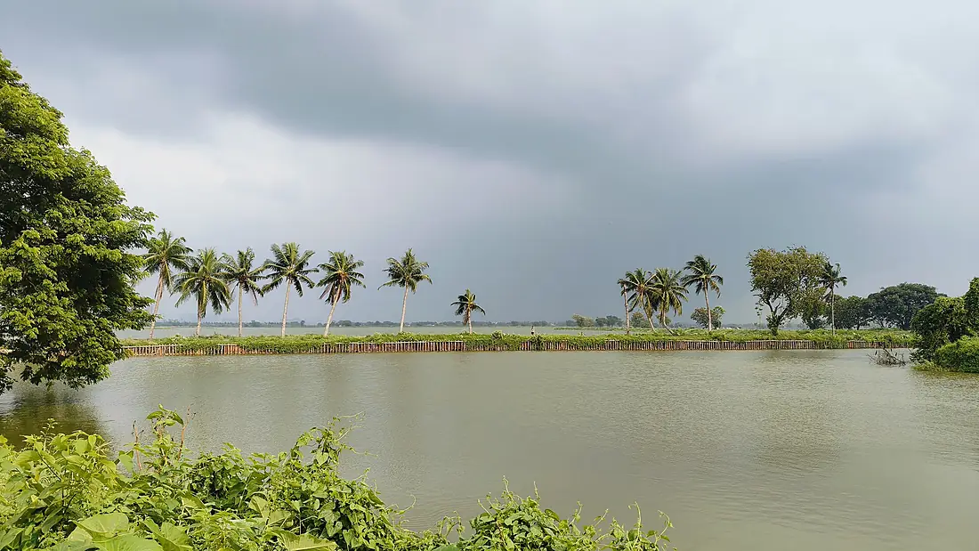 Cloudy weather in Nalban