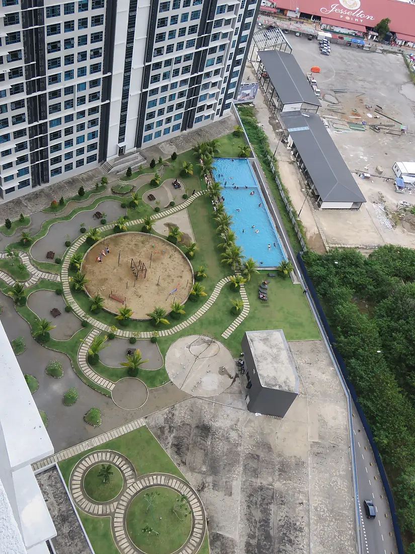 Jesselton Quay, Kota Kinabalu, April 2025 03