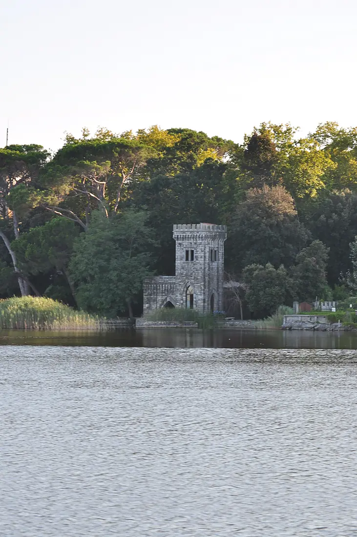 CastelloLagoMassaciuccoli
