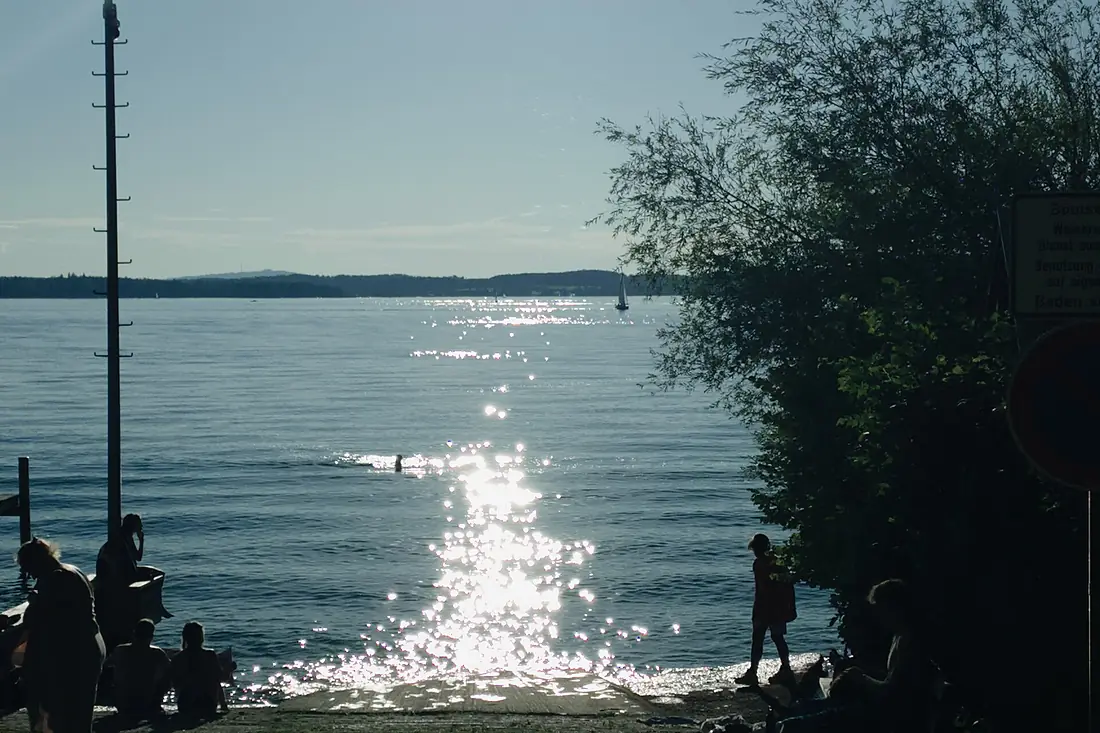 Blue and Green in Starnberger See