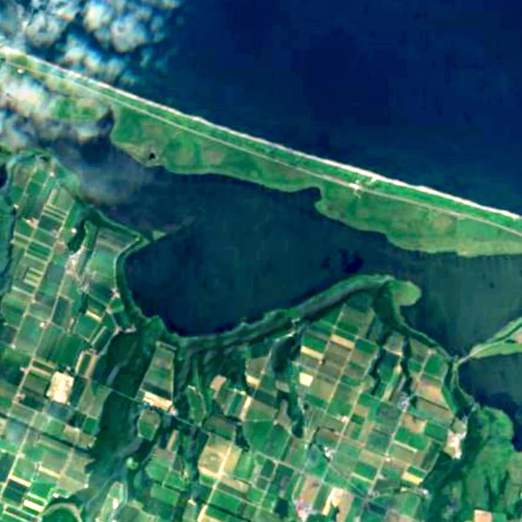 Lake Tōfutsu seen from above (Sentinel-2)