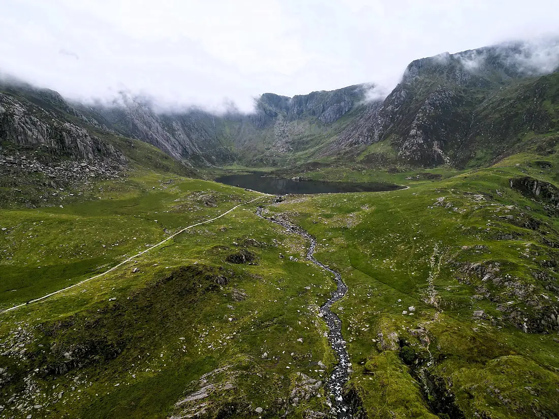 Aerial view of Cwm Idwal, Eryri, Gwynedd, Wales - Awyrlun o Gwm Idwal yng Ngorffennaf 2023 04