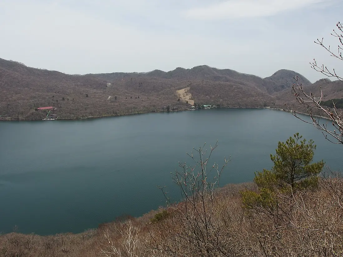 Onuma Lake @ Trail from Mount Kurobi to Lake Onuma @ Mount Akagi area (14018417689)