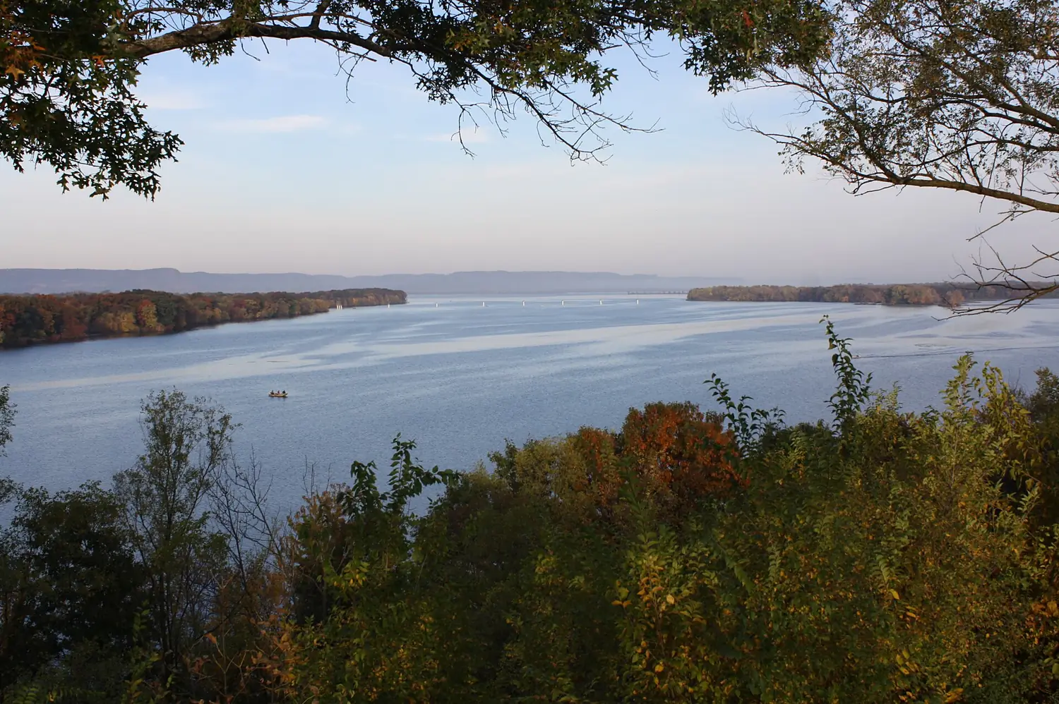 UpperMississippiRiverNationalWildlifeFishRefugePanorama