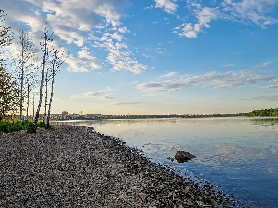 By Vanhankaupunginselkä bay in Hermanninranta, Helsinki, Finland, 2021 June
